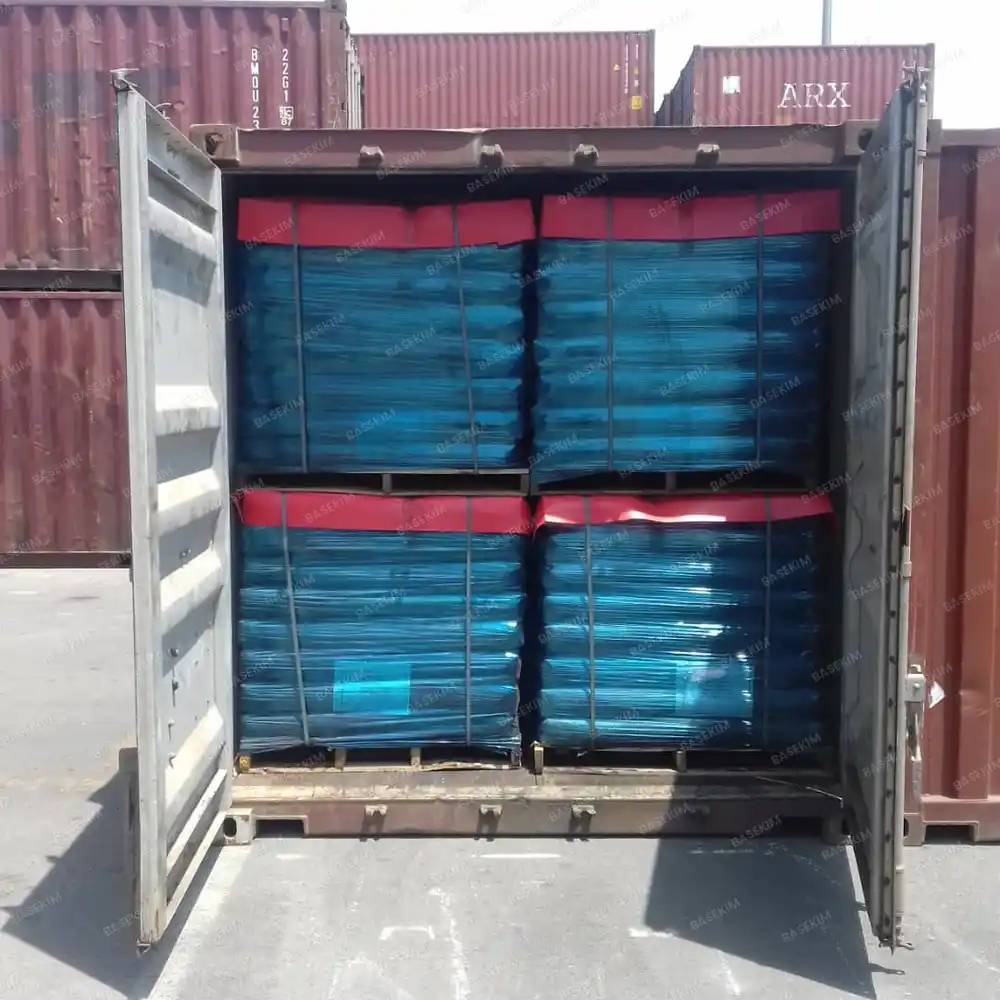 Gilsonite pallets loaded in a 20ft container