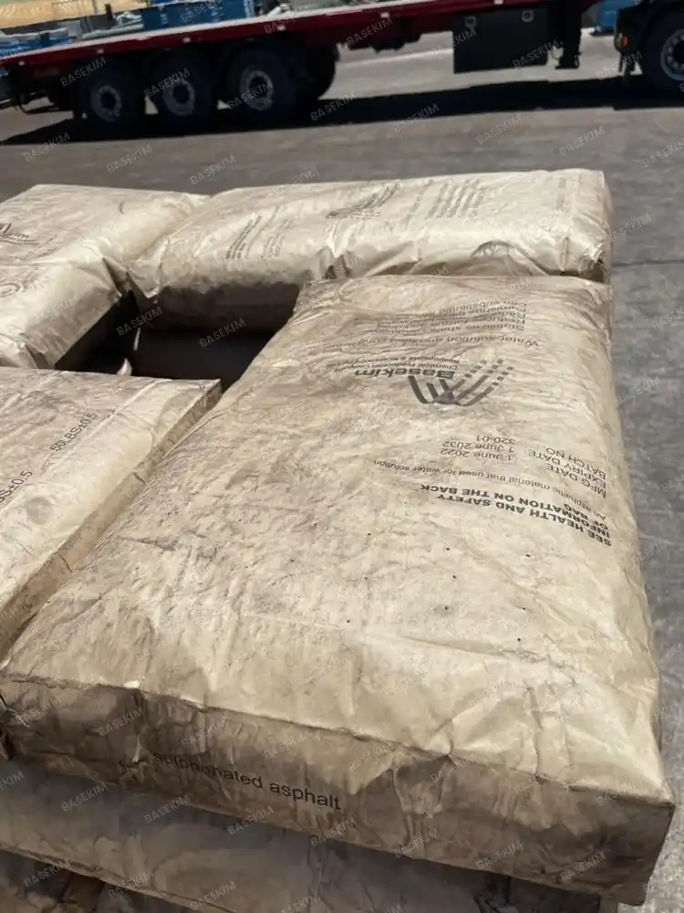 Pallet of 25 kg gilsonite paper bags – drilling fluid application